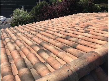 démoussage toiture tuiles mousses algues lichens  Gaty Traitements Isolation